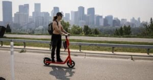 Read more about the article The number of wildfires in Alberta has dropped but air quality remains poor