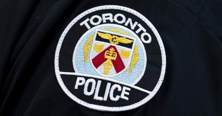 You are currently viewing Toronto police investigating after 2 children struck by vehicle in North York
