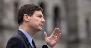 Read more about the article New skilled-trades training seats added, which Eby says will help build major projects
