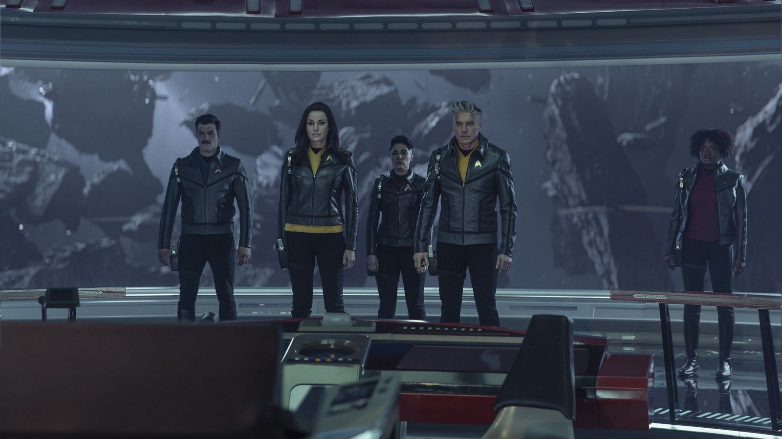 Read more about the article We boldly chat to ‘Star Trek: Strange New Worlds’ showrunners about dinosaurs in space and Lovecraftian horrors for season 4 (interview)