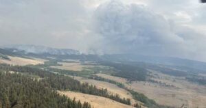 Read more about the article Wildfires near Clinton, B.C. merge, stretching nearly 670 square kilometres