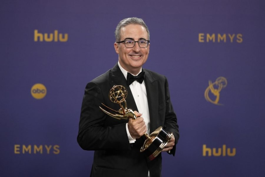 You are currently viewing ‘Bring it’: Late night host John Oliver eggs on Buc-ee’s, encourages chain to sue him
