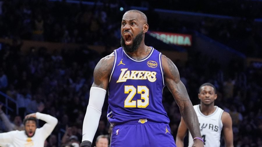 You are currently viewing Pennsylvania governor declares LeBron James Day as 76ers set to sign NBA star