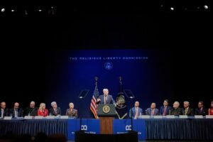 Read more about the article Judge dismisses challenge to Trump’s Religious Liberty Commission 