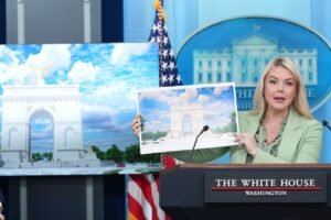Read more about the article Trump officials seek to streamline reviews as he eyes DC arch, White House changes