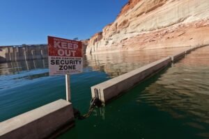 Read more about the article Federal government proposes Colorado River water use cuts for California, Arizona and Nevada