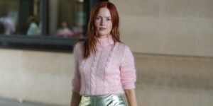 Read more about the article Actor Ellie Bamber needed to become Kate Moss on-screen. Her trainer helped her do it without starvation.