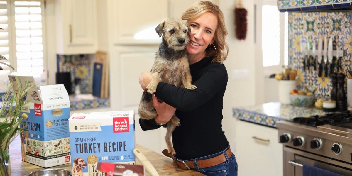 You are currently viewing I started making dog food in my kitchen. It became a $250 million company.