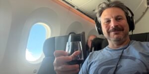 Read more about the article I upgraded to premium economy on a long flight I’ve taken over 40 times. Next time, I’m choosing it over business class.