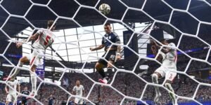 Read more about the article What happens when AI starts gambling on soccer?