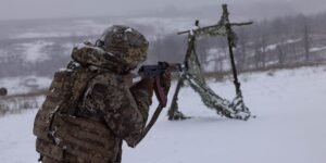 Read more about the article Ukrainian infiltration missions get a lot harder when winter strips away their cover, special operator says