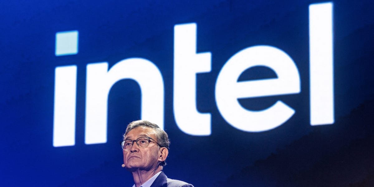 Read more about the article Intel plans layoffs within its data center group