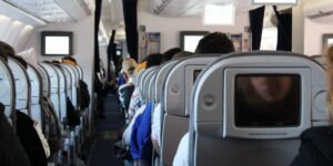 Read more about the article Phone calls on flights could soon be banned. Former flight attendants say it’s about more than manners.