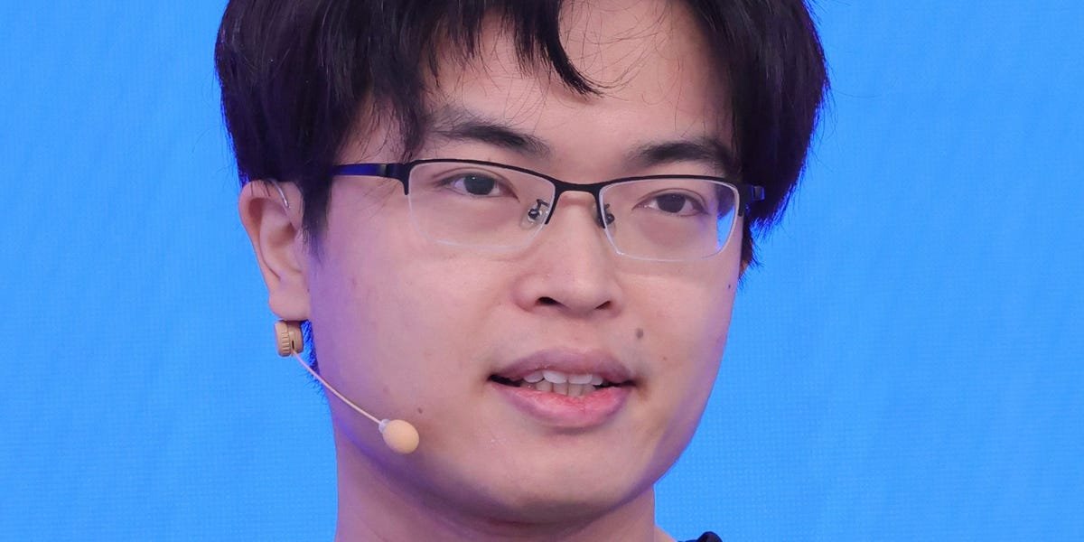 You are currently viewing The 4 qualities that make the Moonshot AI founder so exceptional, according to his Ph.D. advisor