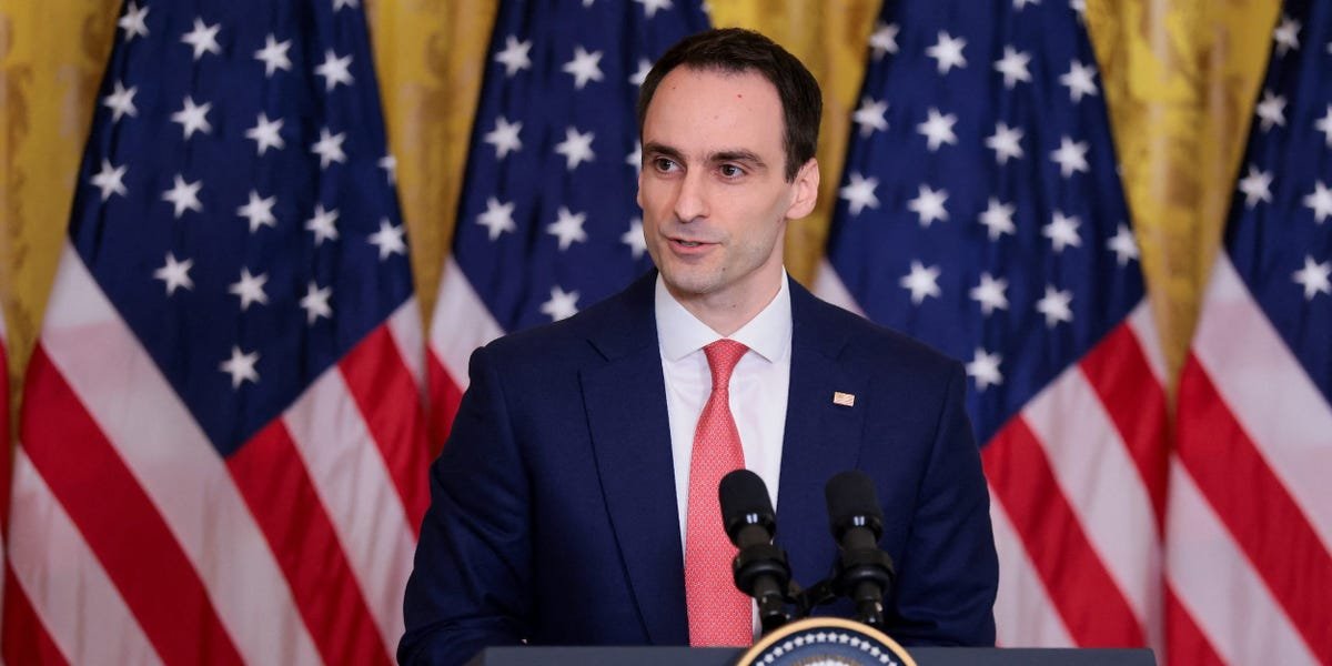 Read more about the article A top White House official is escalating the fight over Moonshot AI’s viral Kimi K3 model