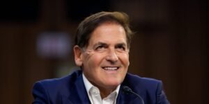 Read more about the article Anthropic’s top economist says AI won’t replace workers yet. Mark Cuban says it trails humans in 2 key ways.