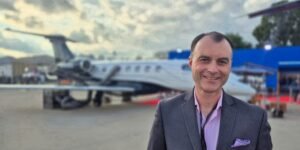 Read more about the article I help billionaires buy private jets. Sometimes I tell them not to.