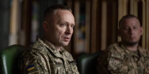 Read more about the article Ukrainian troops are pinning their hopes on a new top general after losing their star defense minister