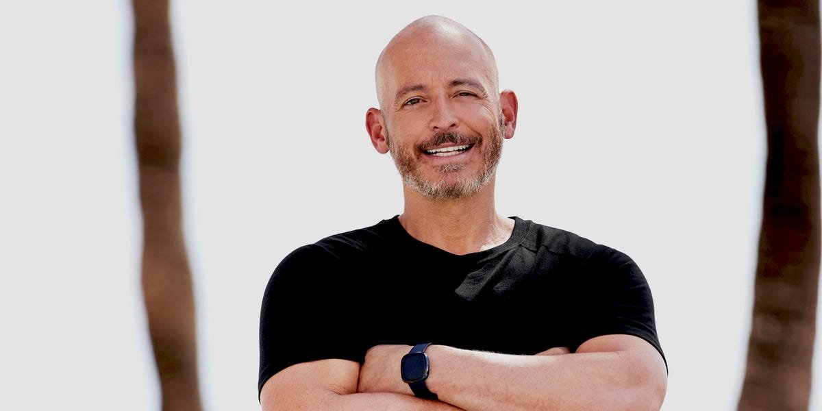 Read more about the article A 51-year-old personal trainer shares his 20-minute workout to build an maintain muscle