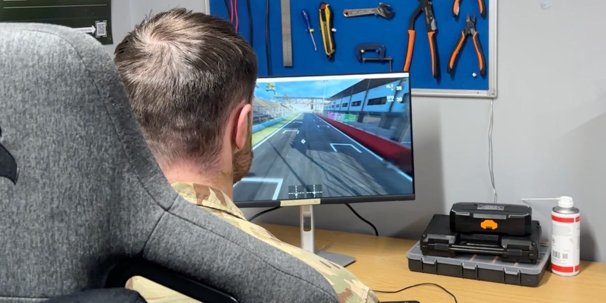 You are currently viewing British soldiers are racing virtual drones through video game mountains and tracks before taking to the skies for real
