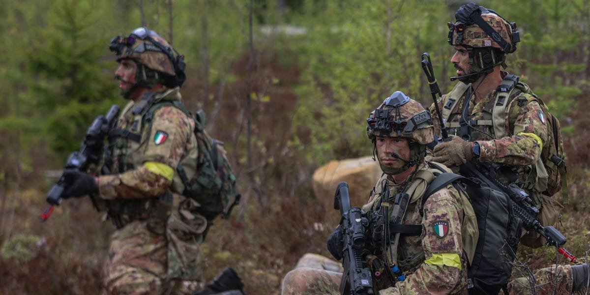 You are currently viewing Constant surveillance is pushing NATO to ‘scatter the force’ to survive, top commander says