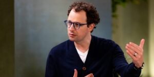 Read more about the article Dario Amodei rejects speculations that Anthropic wants to ban all open-weight AI models