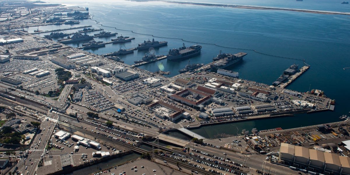 You are currently viewing The US Navy needs to find thousands of temporary beds. Houseboats are on the table.