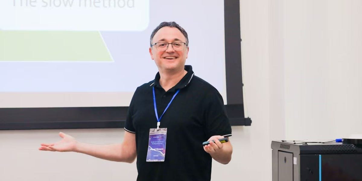 You are currently viewing A Spanish professor struggled to save money in the US. Moving abroad helped him reach Lean FI at 47.