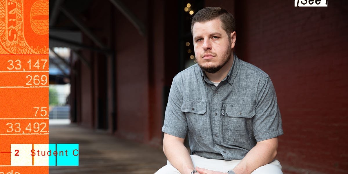 Read more about the article He works 3 jobs and may have to drain his retirement to afford a $600 student-loan payment surge