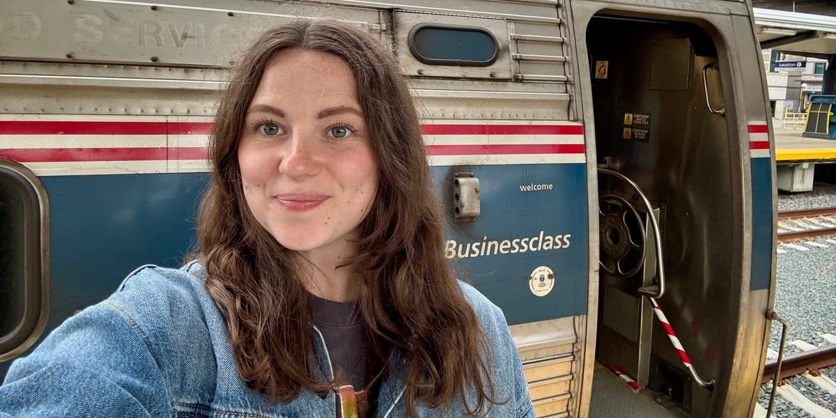 You are currently viewing I paid $180 to sit in business class on a 9-hour Amtrak ride from Rochester to NYC. Next time, I’ll stick to coach.