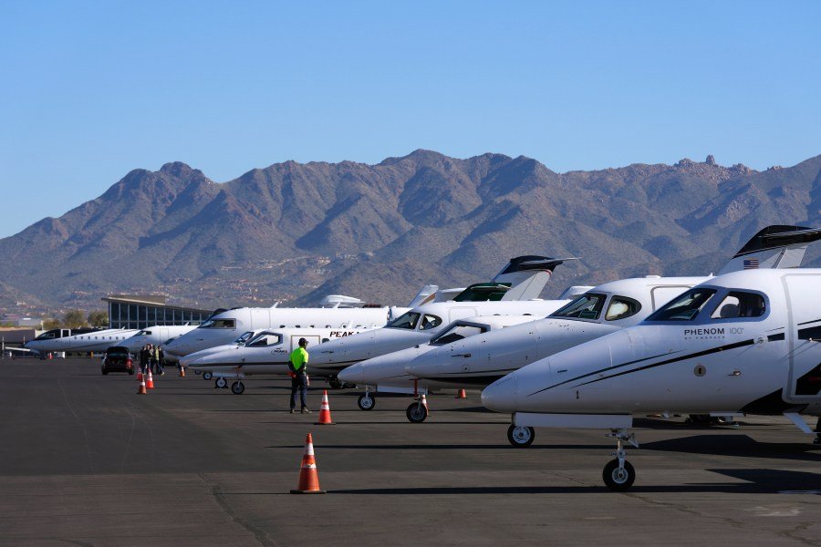 You are currently viewing Red card: World Cup fans and the public subsidize private jet polluters