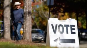 Read more about the article Alaska officials ask voters to verify citizenship after data error