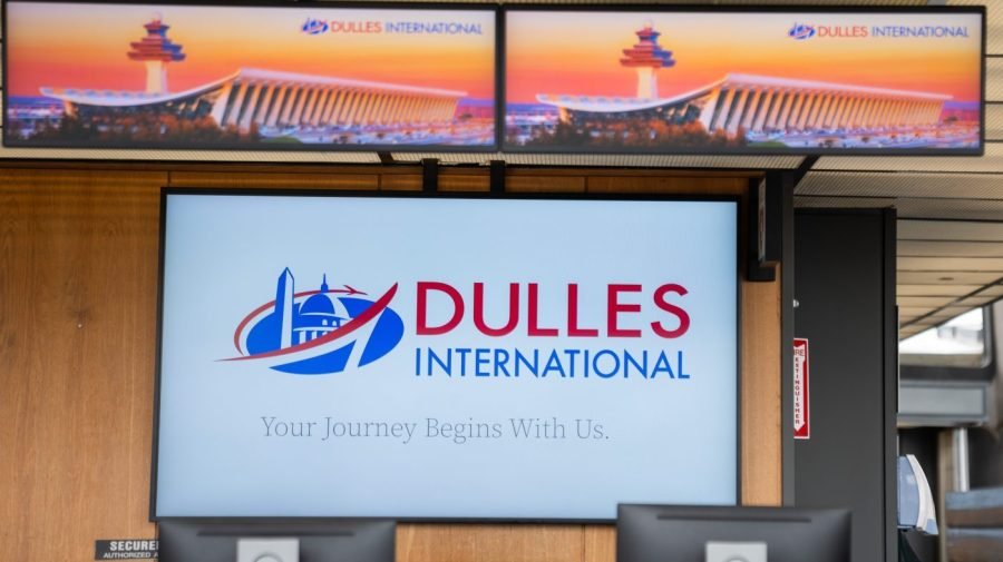 You are currently viewing Watch live: Trump, Duffy unveil plans for Dulles renovation