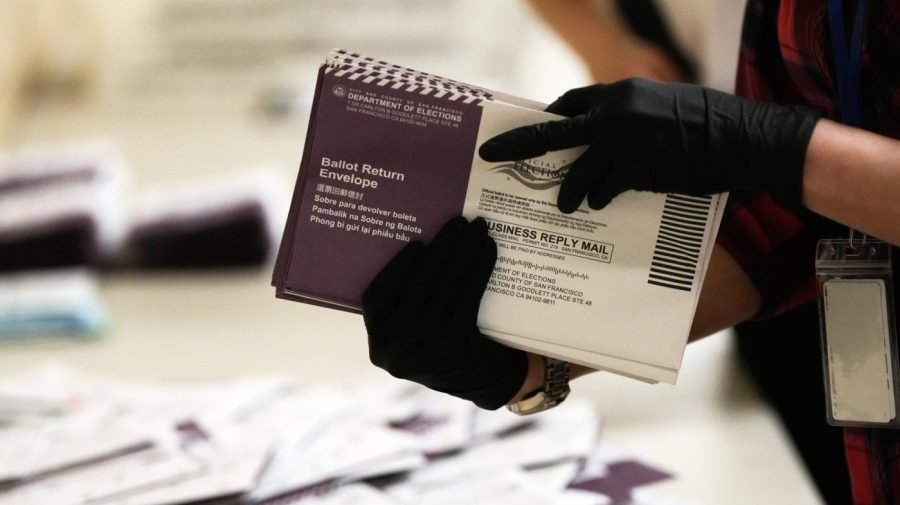 You are currently viewing California rejected almost 150K mail-in primary ballots