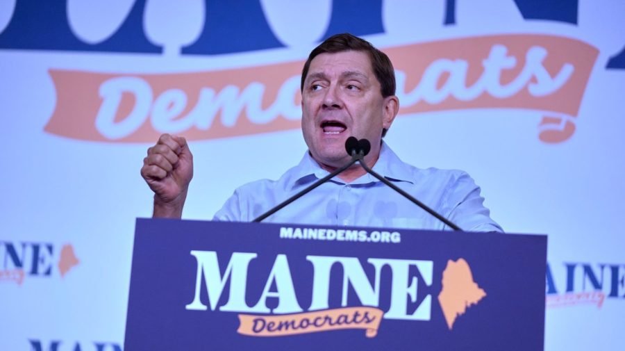 Read more about the article Jackson formally clinches Democratic nod to take on Collins in Maine Senate race