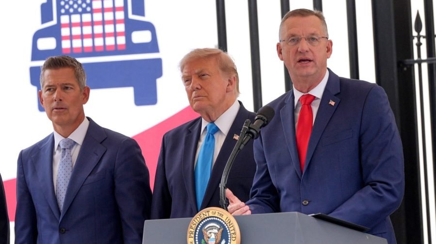 You are currently viewing Trump announces ‘Freedom Haulers’ initiative
