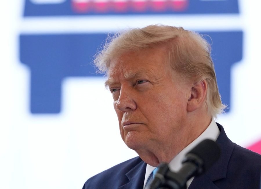 You are currently viewing Trump announces deal for Hamas to disarm; Israel ‘skeptical’