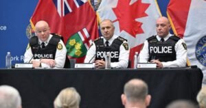 Read more about the article Toronto cop gave ‘burner phones’ from lost property to officer accused in Project South: doc