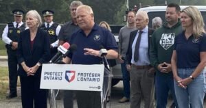 Read more about the article Ford calls for national firefighting strategy, lambasts Trump comments