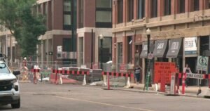 Read more about the article Downtown Edmonton retailers dig in amid rash of restaurant closures: ‘Not going anywhere’