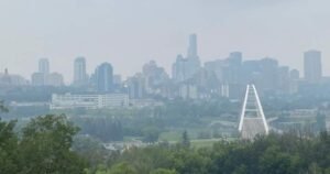 Read more about the article Edmonton organizations watch out for seniors during hot, smoky conditions