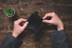 Read more about the article Inflation is slashing middle-class incomes. Here’s where it’s worst