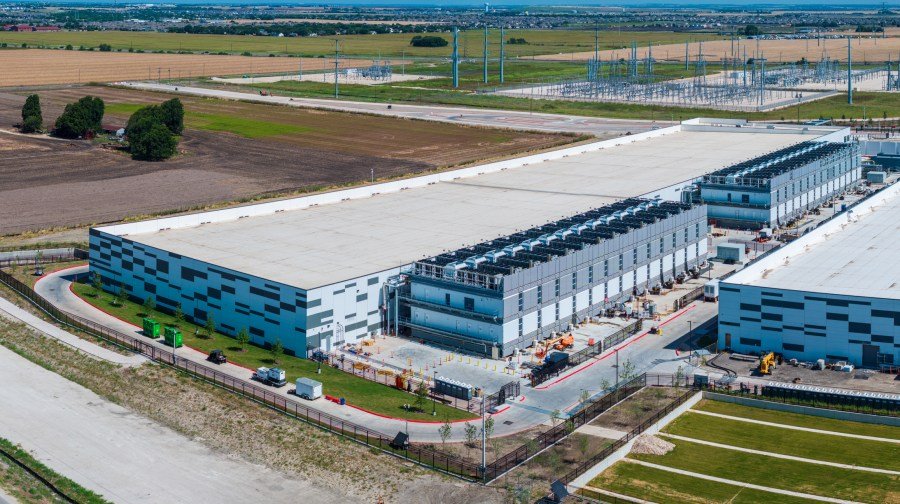 You are currently viewing Texas politicians call for guardrails on AI, data centers