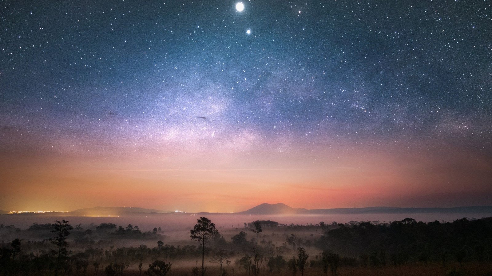 You are currently viewing The night sky is changing this August — here’s which planets to watch