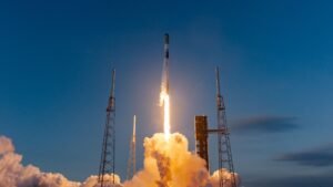 Read more about the article Rocket launch costs have dropped 96% since 1960. How low can they go?