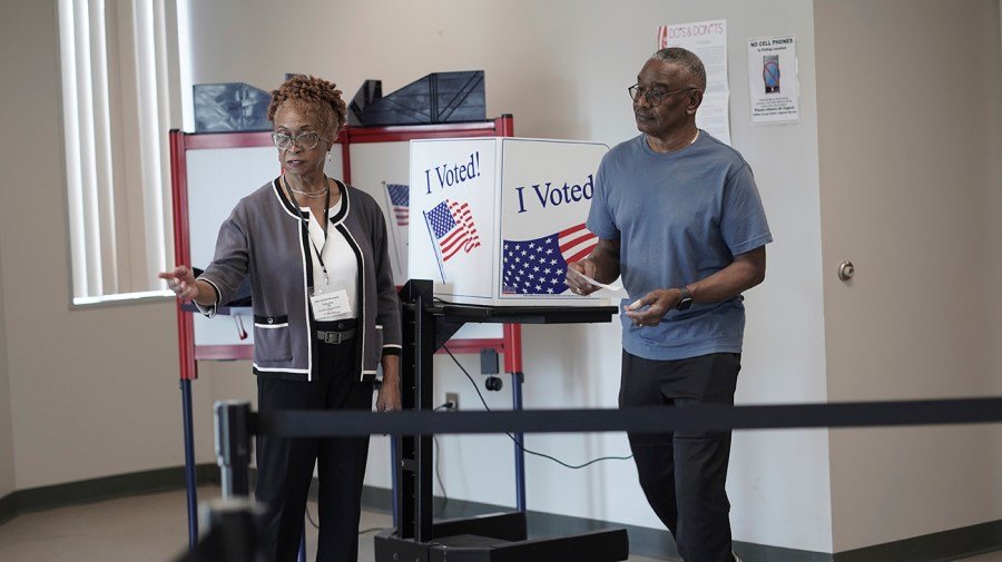 You are currently viewing DNC panel picks South Carolina as first primary state