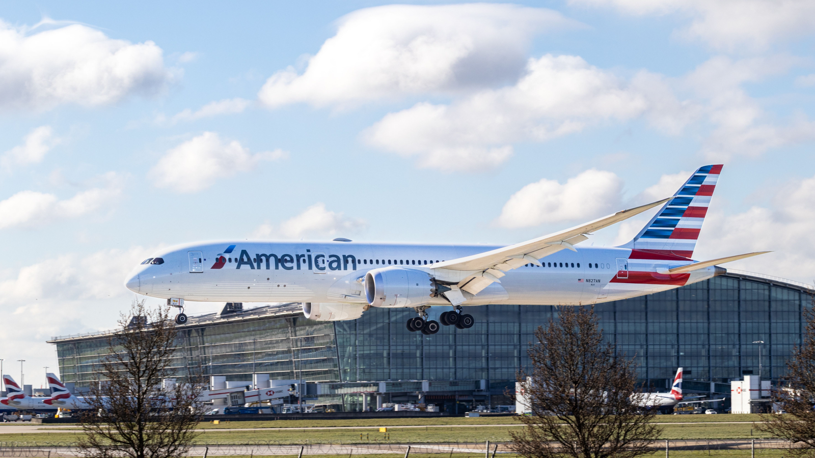 Read more about the article American Airlines Reveals Bold New Plan To Close Profit Gap With United And Delta Air Lines