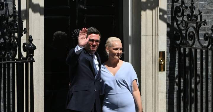 Read more about the article Andy Burnham sworn in as new U.K. prime minister, replacing Keir Starmer