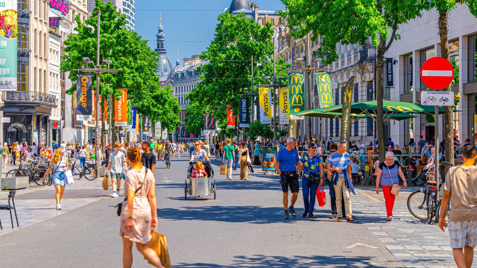 You are currently viewing U.S. Government Warns Tourists Of Crime In Popular European Destination’s Updated Travel Advisory