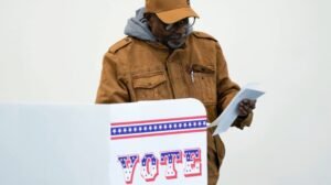 Read more about the article Early in-person voting begins in chaotic Wisconsin governor’s race